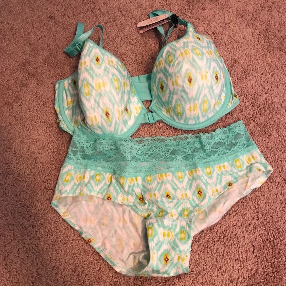Nwt sz 34dd /med Victoria’s Secret
